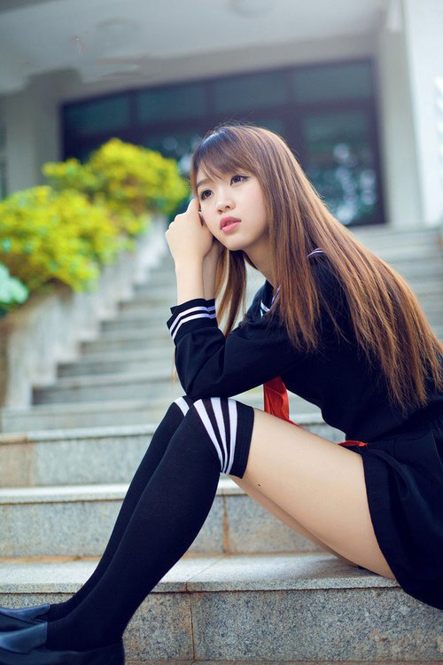 开云体育官网在线-叶夫根尼娅·奇库诺娃用实力诠释蛙泳魅力,叶夫根尼·奇吉舍夫